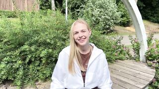 A Tinder Date Ended with Banging in the Forest, This babe Gave It to Me for 500 Rubles