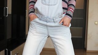 Beauty pees jeans