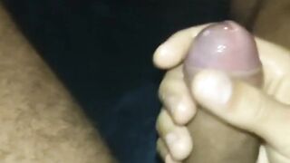 Je me branle devant pornhub