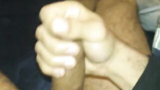 Je me branle devant pornhub