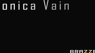 Brazzers - Veronica Vain's Halloween Slutfest Neglected Wife Gets Her Taut Cunt Hammered by a Throbbiing Vampire Weenie
