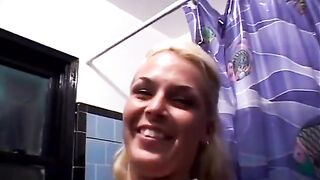 Buff Man Gets His Knob Sucked by Hawt Blond Coed