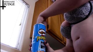 Petite Chap in a Pringles Can Vore Giantess