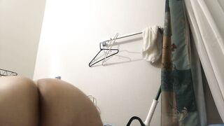 big beautiful woman Lalin girl shaking large booty