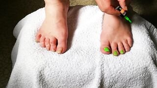 Enjoyment with nail polish