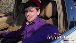 Duet Lesbo Hard in Taxi We Have Joy in the Back and Then in a Discreet Corner Underneath the Gaze of the Driver