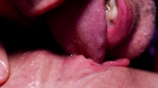 Vagina Eat Climax This babe Cums Over & Over with Loud Groans - MolliPoP