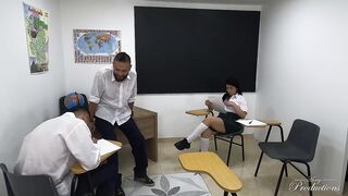 Hawt Girlfriend Seduces Classroom Nerd For Wild Sharing FMM Three-some