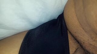 Rub my juicy cunt