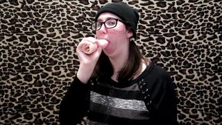 Nerdy Hotty Practices Sloppy Oral sex Technique