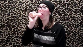 Nerdy Hotty Practices Sloppy Oral sex Technique