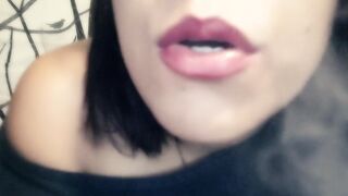 My Lips do tricks