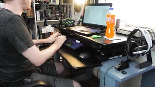 The Almost any COMPACT Streaming Sit-Stand Setup??