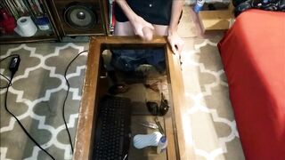 bigtallman blow large load on glass table!