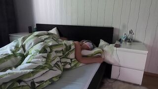 Morning wake up sex with fingers and ramrod