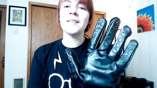 Spiked SADOMASOCHISM Leather Vampire Gloves