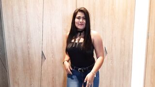 chica morena baila buscando fama