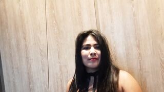 chica morena baila buscando fama