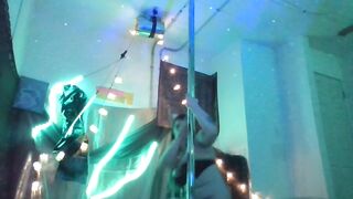 Ebony light pole tricks & suck and bang untill I cum