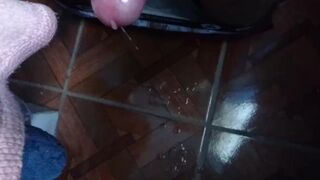 Playing with my Weenie, I cum!!