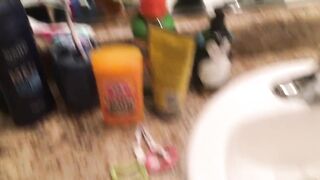 see me play with my Large Schlong untill i CUM