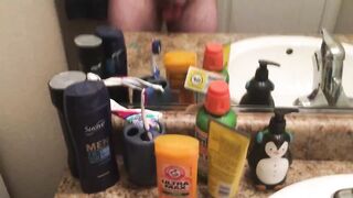 see me play with my Large Schlong untill i CUM