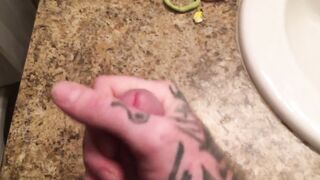 see me play with my Large Schlong untill i CUM