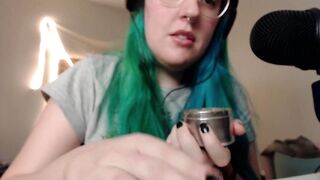 ASMR joint rolling by pear