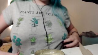 ASMR joint rolling by pear