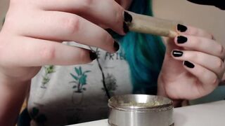 ASMR joint rolling by pear