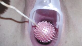 CLOSE UP TWAT MASTURBATION
