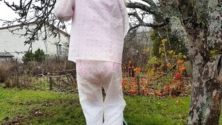 Outdoors Diaper Wetting with Transparent Rain Wear