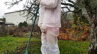 Outdoors Diaper Wetting with Transparent Rain Wear