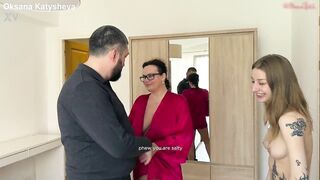 Backstage! Oksana Katysheva's Concupiscent Hubby Films His Wife & Sasha Paige in Hawt Lesbo Golden Shower Games