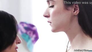 Hazel Moore, Alexa Chains Foursome With Elizabeth Skylar & Taylor Wild