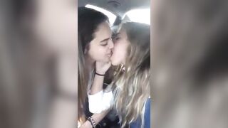 gals kiss