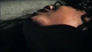 Sexually excited man gets his pole sucked by an avid ebony floozy