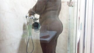 Getting All Clean and Fine, Willing to Give Head to Somebody Who Knows How to Indeed Screw.