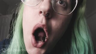 ASMR eating seaweed snacks