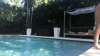 SLENDER DIPPING & BUTT WORSHIP