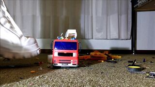 Toycar Crushing with Buffalo Sneaker (Trailer)