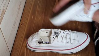 Cumming on fresh Converse