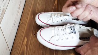 Cumming on fresh Converse