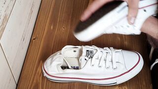 Cumming on fresh Converse