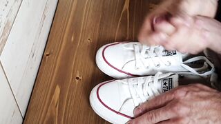 Cumming on fresh Converse