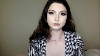 CHATURBATE CAMGIRL W LUSH + LACE NYLONS TEEN BEDROOM LIVSTREAM RECORDING