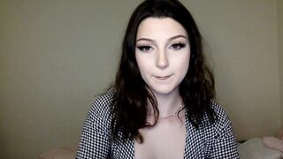 CHATURBATE CAMGIRL W LUSH + LACE NYLONS TEEN BEDROOM LIVSTREAM RECORDING