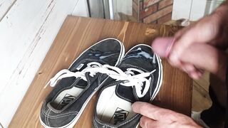 Cum on Vans