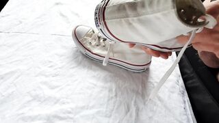 Cum on her converse