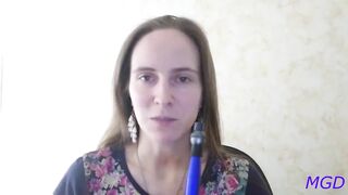 ФЕМДОМ ПО-РУССКИ: ПОРНОЗВЕЗДА ОТВЕЧАЕТ НА ВОПРОСЫ ПОДПИСЧИКОВ ПРО АНАЛ